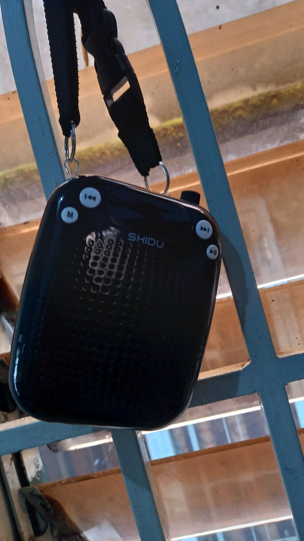 máy dùng ổn, rất phù hợp để dạy học. mình rất hài lòng. shop đóng gói cẩn thận. mình đã mua 2 cái và mua thêm cho đồng nghiệp.