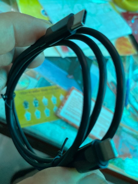 Không có đầu USB nên không sài được