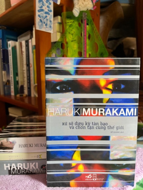 Sách mới, giá tốt. Đợt này Tiki bọc thêm màng co nhưng hộp bên ngoài vẫn mỏng quá. Nhận hộp rách mà thót tim.