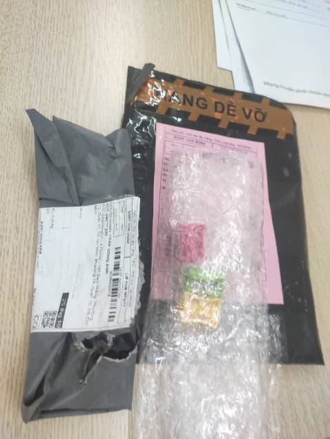 Giao sai sản phẩm. Mua giao rọc giấy lại giao đồ chuốt bút chì