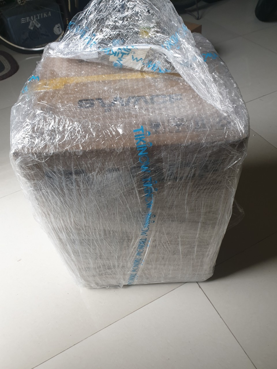 Bình lọc nước nhanh. Tuy nhiên có lẽ vì giá thành nên chất lượng bình nhựa hơi mỏng. Tiki đóng gói rất cẩn thận, giao hàng nhanh.