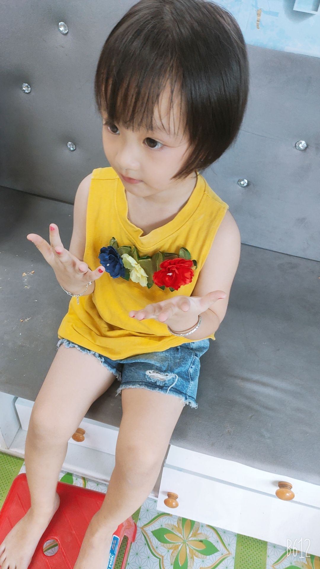 vải thưa .sấu sM mà rộng như xl vậy.