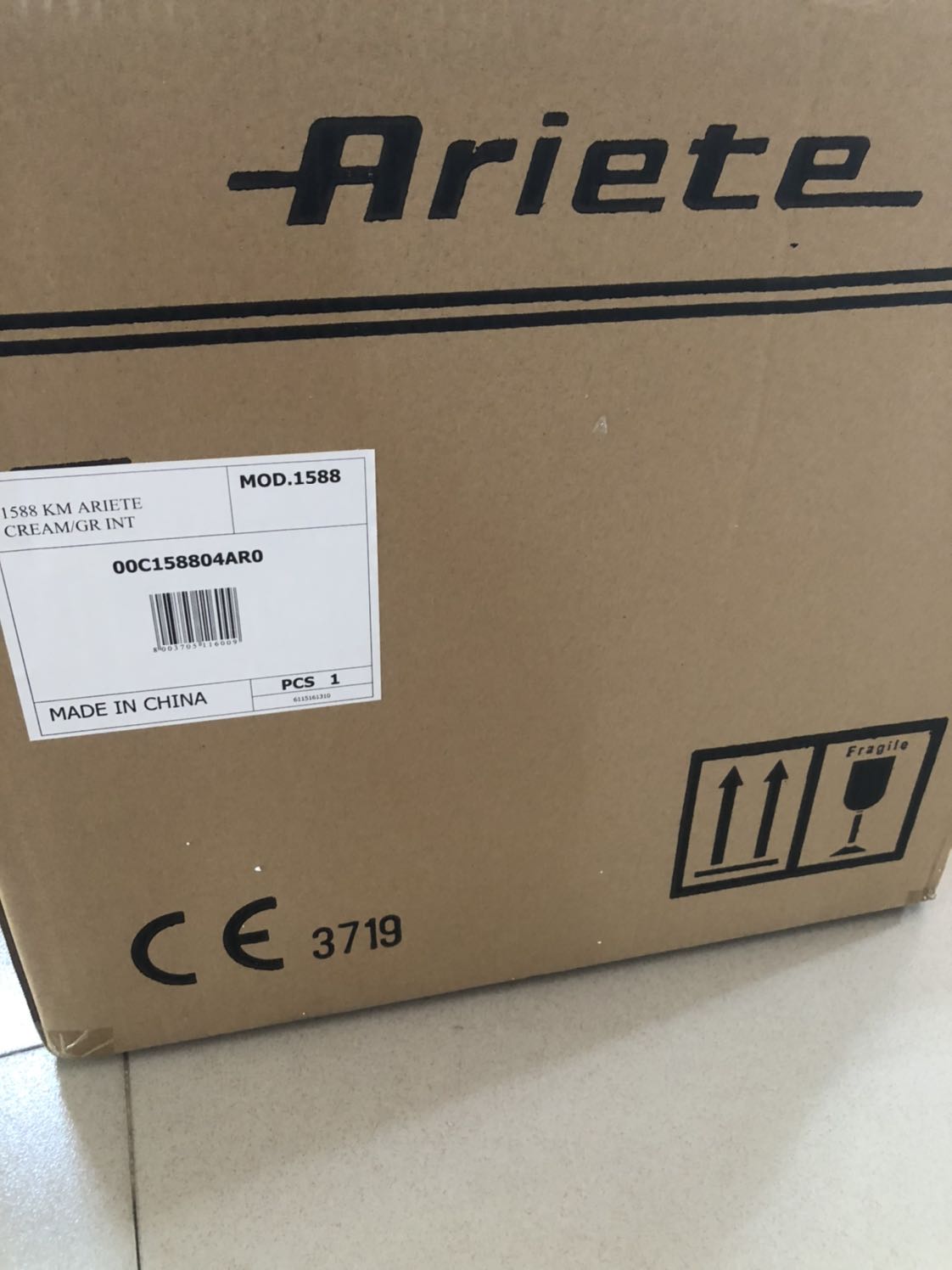 Giao hàng nhanh, đóng gói cẩn thận. Về máy thì mình có chạy thử máy không, cảm nhận máy êm, không rung lắc nhiều.
Mình nghĩ sử dụng trong gia đình thì chọn máy này cũng ổn.