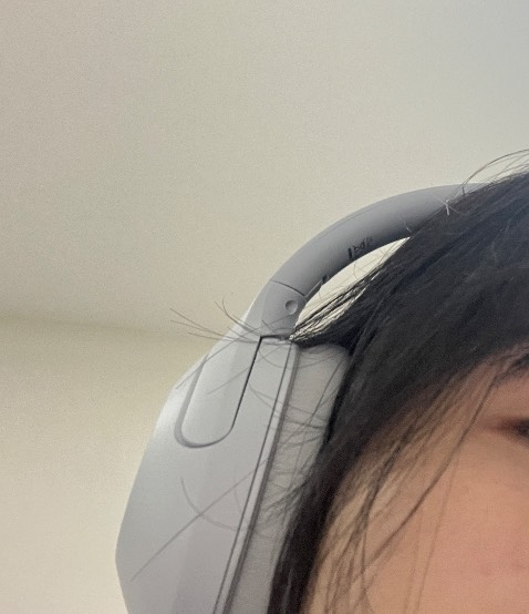 Nghe êm, đeo lâu không đau tai, màu xinh.
Về phần chống ồn thì chỉ không nghe thấy tạp âm chứ vẫn nghe thấy người trong phòng nói chuyện.
Nói chung là với mức giá này không yêu cầu gì hơn.