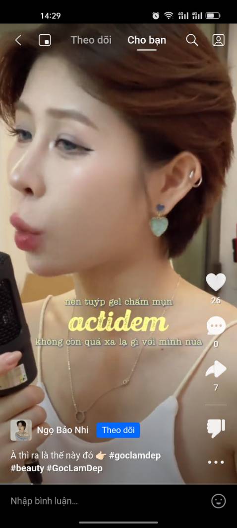 Dán xong dễ bóng, ko tác dụng với mụn. Dán xong dễ bóng, ko tác dụng với mụn.