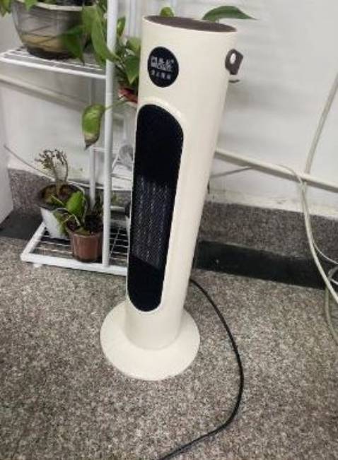 Mới nhận hàng thấy shop bọc hàng cẩn thận là yên tâm rồi mở ra không thấy mùi hôi nhựa máy chắc chắn, chạy êm. Máy dễ dùng có giấy hướng dẫn chi tiết. Trước khi mua shop cũng tư vấn nhiệt tình nữa. Nói chung xứng đáng 10 điểm, nên mua nhà mọi người 🤗🤗🤗🤗