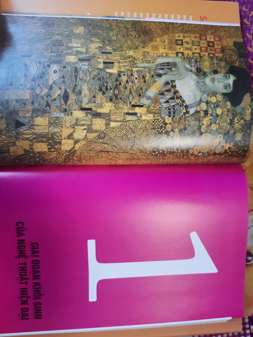 Đúng như tên gọi, quyển sách cho người đọc  cái nhìn tổng quát về nghệ thuật hiện đại từ giai đoạn khởi sinh cuối thế kỷ 19 đến nay. Bạn sẽ được biết thế nào là trường phái hội họa Ấn tượng, Tân Ấn tượng, Dada, hay nghệ thuật sắp đạt hiện đại cùng những nghệ sĩ/tác phẩm tiêu biểu. Tuy nhiên với độ dày chỉ chưa đến 200 trang thì lượng kiến thức đem lại khá ít ỏi, chỉ dừng ở mức "khái quát" chứ chưa thể gọi là "hiểu" được. 
Còn về sản phẩm thì không có gì chê trách, Tiki giao hàng đúng hẹn, sách đẹp không lỗi lầm gì.