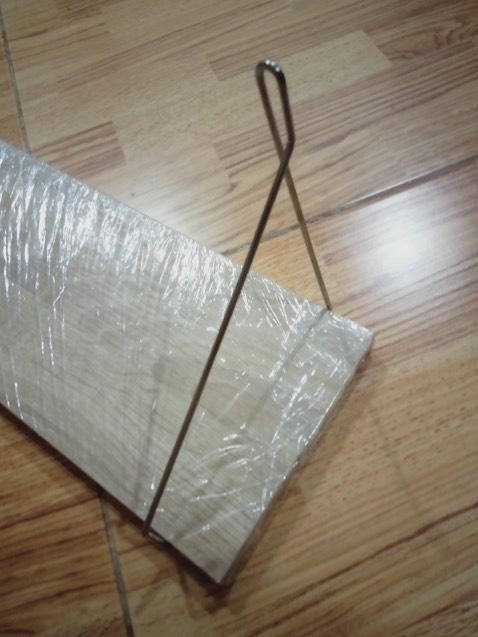 Kệ gỗ rất ưng ý. Chiều dài phù hợp để chứa được nhiều sách và đồ trang trí trên tường. Mình rất ưng vì hãng có thêm cả các phụ kiện giúp treo kệ dễ dàng và hiệu quả, có cả móc treo và dụng cụ căn chỉnh, tờ hướng dẫn lắp ghép. Mình rất thích. Kệ gỗ rất ưng ý. Chiều dài phù hợp để chứa được nhiều sách và đồ trang trí trên tường. Mình rất ưng vì hãng có thêm cả các phụ kiện giúp treo kệ dễ dàng và hiệu quả, có cả móc treo và dụng cụ căn chỉnh, tờ hướng dẫn lắp ghép. Mình rất thích.