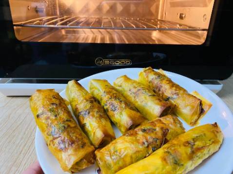 Mới mua hàng, về phải làm thử ngay món tủ của mình. Ngon và tiện nha. Đỡ dầu mỡ nhiều lắm luôn. Chứ rán nem là phải 1 chảo dầu nó mới ngon được mà ko bị cháy mn ạ. Em cũng làm thử mấy món hấp. Đúng là chân ái. Shop hỗ trợ siêu nhiệt tình, video hướng dẫn luôn. Cảm ơn shop