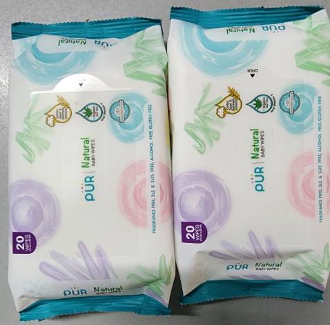 Đóng gói kỹ, hàng mới, chưa dùng thử nên chưa đánh giá chất lượng... có KM 2 gói khăn giấy ướt...