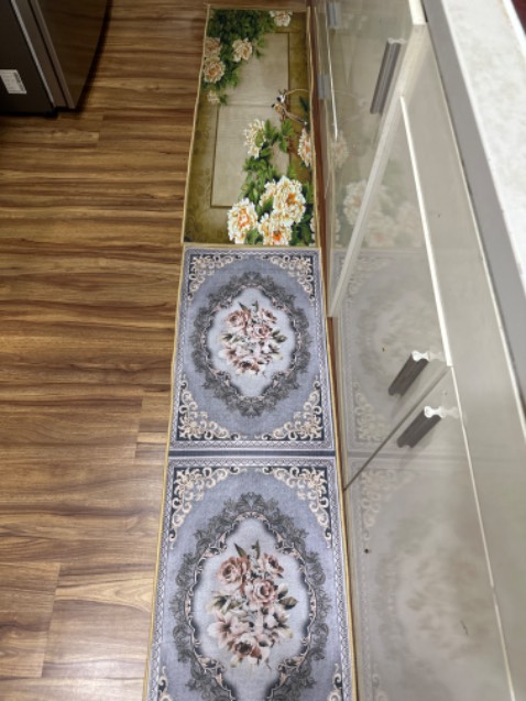 Giao không đúng sản phẩm. Sản phẩm xấu, không đúng chất liẹu