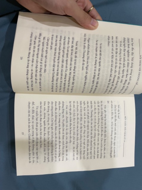 Sách in lỗi rất nhiều trang, mỗi tờ đều in 2 lần