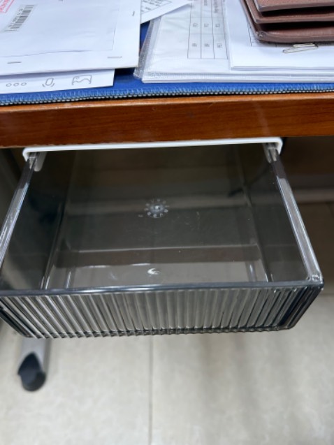 Kiểu dáng đẹp, nhưng nhựa hơi mỏng. Nói chung đựng đồ lặt vặt và nhẹ vẫn oke. Đáng thử.