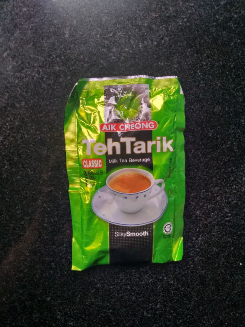 Trà sữa đậm vị trà, không quá ngọt, uống kèm trân châu thì ngon gần như ngoài hàng bán luôn. Hehe sẽ mua thêm khi nào hết. Shop còn gửi 1 note cảm ơn siêu dễ thương.