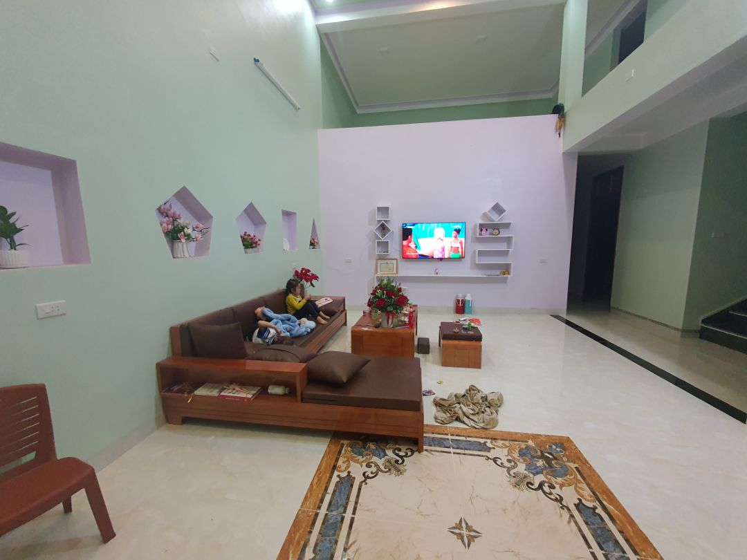 tự lắp nên không được đẹp như hình quảng cáo