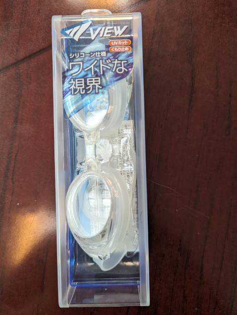 Kính rất tốt. Ôm mặt mà không làm đau. Chỉnh dây dễ dàng.