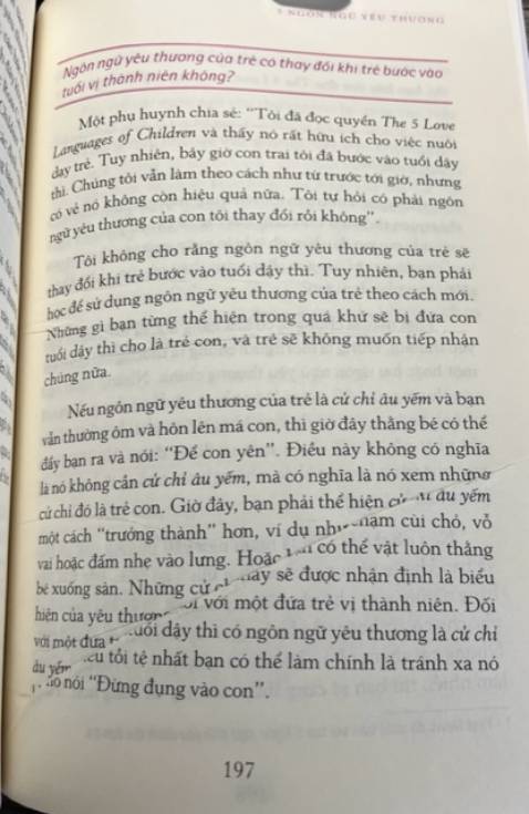 Giao nhanh tuy nhiên rất tiếc là cuốn sách bị lỗi 8 trang như trên hình