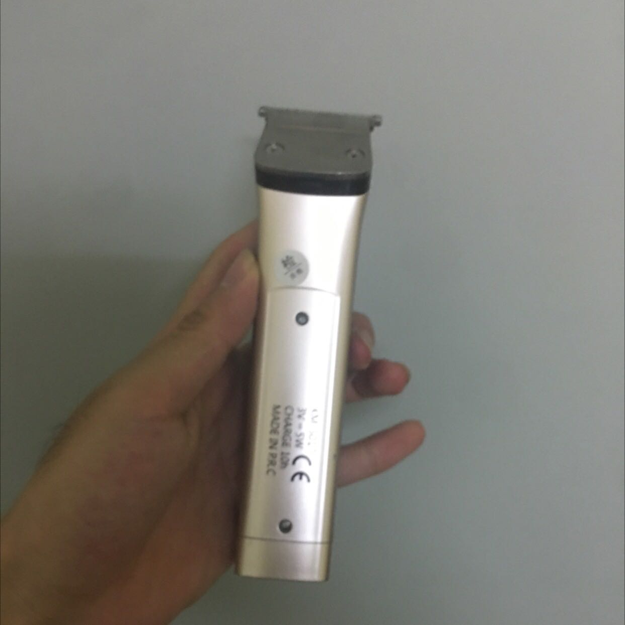 Ok. Trên cả mong đợi. Nhận hàng đúng hôm cn cắt cho 2 con ngọt lịm. Được tặng thêm bộ kéo cũng tiện. Cho shop 5 sao