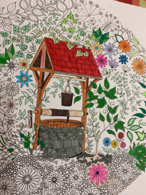 Màu đẹp, không lem, lên màu đều, bé rất thích.