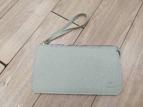 Ví đẹp lắm ạ màu rất sang đường chỉ may tốt giá vừa phải thank shop ạ Ví đẹp lắm ạ màu rất sang đường chỉ may tốt giá vừa phải thank shop ạ