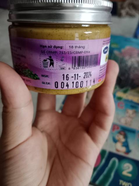 Lúc nhận hàng mặt nạ trên trong có sánh ra ngoài xíu ạ, nhưng khi sử dụng thì khá ổn ạ