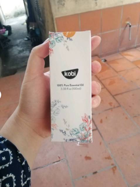 Tinh dầu của shop rất thơm, lưu hương lâu, nhỏ vào xông hơi hay nóng đều thích. Đóng gói cẩn thận, giao hàng nhanh