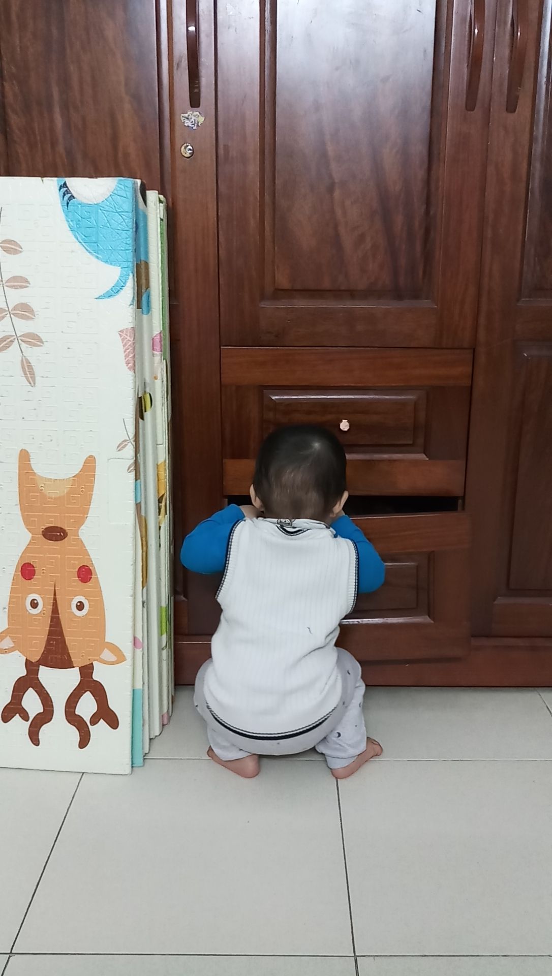 tư vấn nhiệt tình, giao hàng nhanh, đóng gói cẩn thận, màu xinh yêu. hình ảnh mang tính chất thủ tục