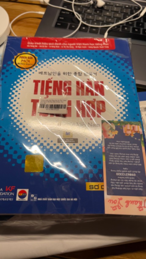Bao bọc sách cẩn thận. Sách mới thẳng góc. Niềm tin hơn để mua sách online từ MC book. Bao bọc sách cẩn thận. Sách mới thẳng góc. Niềm tin hơn để mua sách online từ MC book.