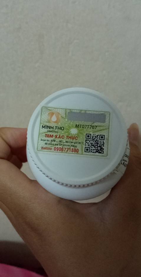 Đã nhận hàng trước hạn 1 ngày, hàng được tiki đóng gói cẩn thận, có tem chống hàng giả và niêm phong nên yên tâm hơn Bước tiếp sẽ sử dụng mới biết hiệu quả ra sao, mới đánh giá sâu hơn. . Luôn tin tưởng khi mua trên tiki.vn và sẽ ủng hộ hơn.