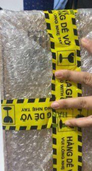 Shop chuyển hàng cẩn thận, đóng gói kỹ nhìn rất an tâm. Máy dùng ok, khi hút lâu thân máy bị nóng nhưng chấp nhận được. Shop chuyển hàng cẩn thận, đóng gói kỹ nhìn rất an tâm. Máy dùng ok, khi hút lâu thân máy bị nóng nhưng chấp nhận được.