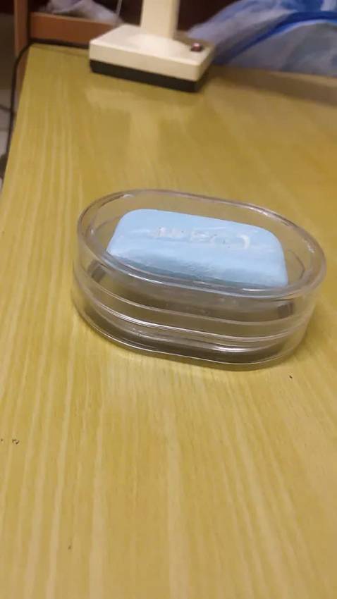 Thiết kế rất tiện dụng, hoàn thiện không chê vào đâu được. Đóng gói cẩn thận, giao nhanh. giao nhanh chưa tới 2 tiếng đã có. Hộp đựng đẹp, bền.