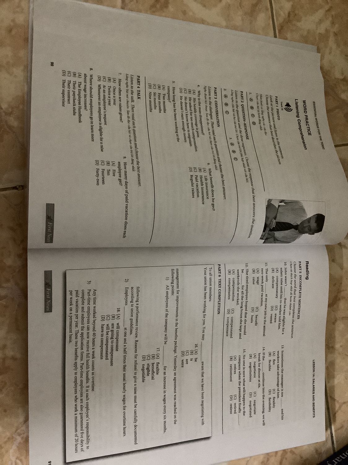 Hic, giá trước sale rẻ hơn giá trong đợt sale, btw sách thẳng thớm mới tinh nha mn, dùng được bookcare á, đóng gói oke. Mỗi bài có 12 từ, một số từ sẽ có cả word family, bài tập để vận dụng từ được mô phỏng như mini toeic test, có thể kết hợp tra thêm từ điển để mở rộng collocation, word family, trái nghĩa đồng nghĩa, mở rộng vốn từ.