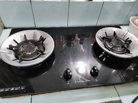 Hơi mỏng nhưng nhẹ nhàng, hiệu quả, chắn gió và giữ nhiệt tốt.