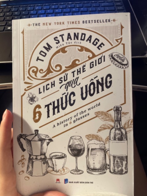 Sách giao nhanh, mình nhận cũng được nhiều ngày rồi, hôm nay đọc đến trang này mới thấy sách bị rách 😭😭😭