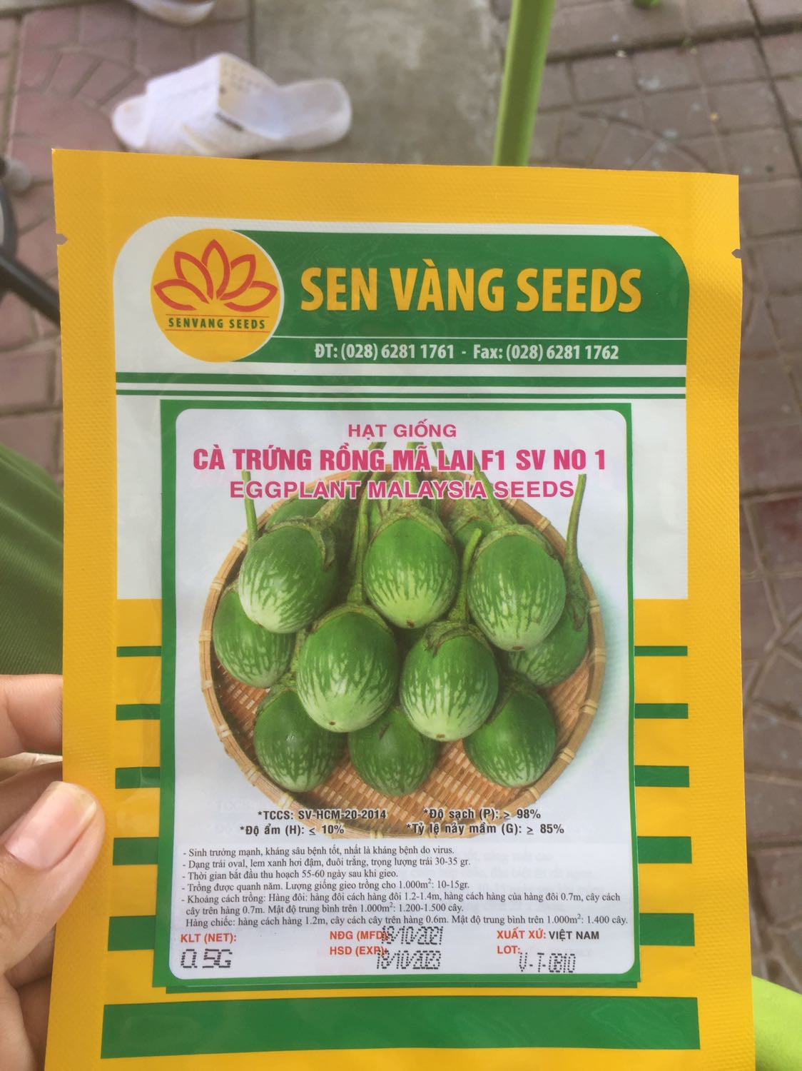 Giao đúng mẫu, shipper ko chuyên nghiệp