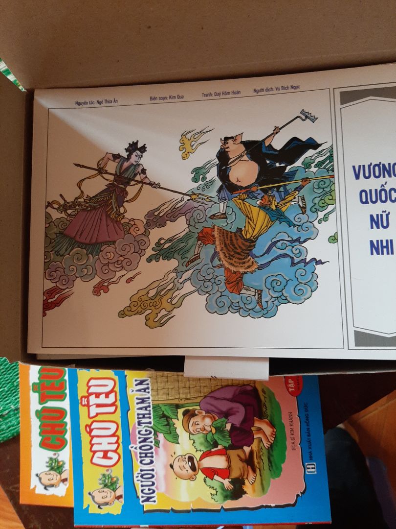 sách đẹp, giao nhanh, lại được tặng kèm quà. Rất là thích.