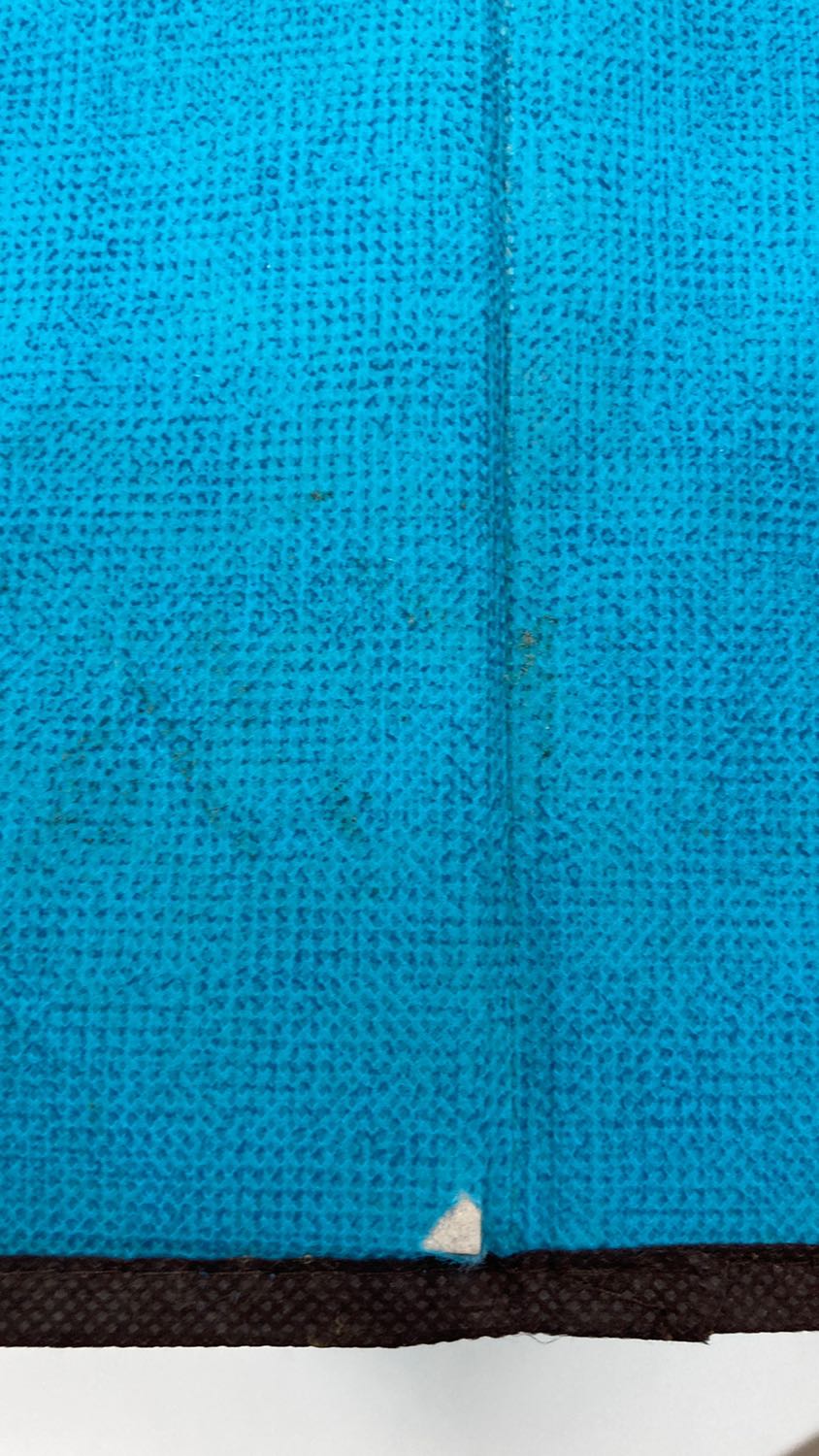 Rất ko hài lòng sản phẩm bị hỏng và ố vàng, tôi muốn đổi lại sản phẩm khác.