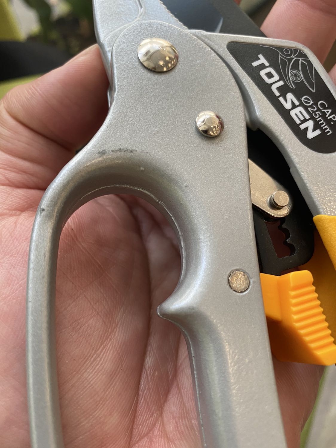 Sản phẩm ok nhưng hình thức trầy xước