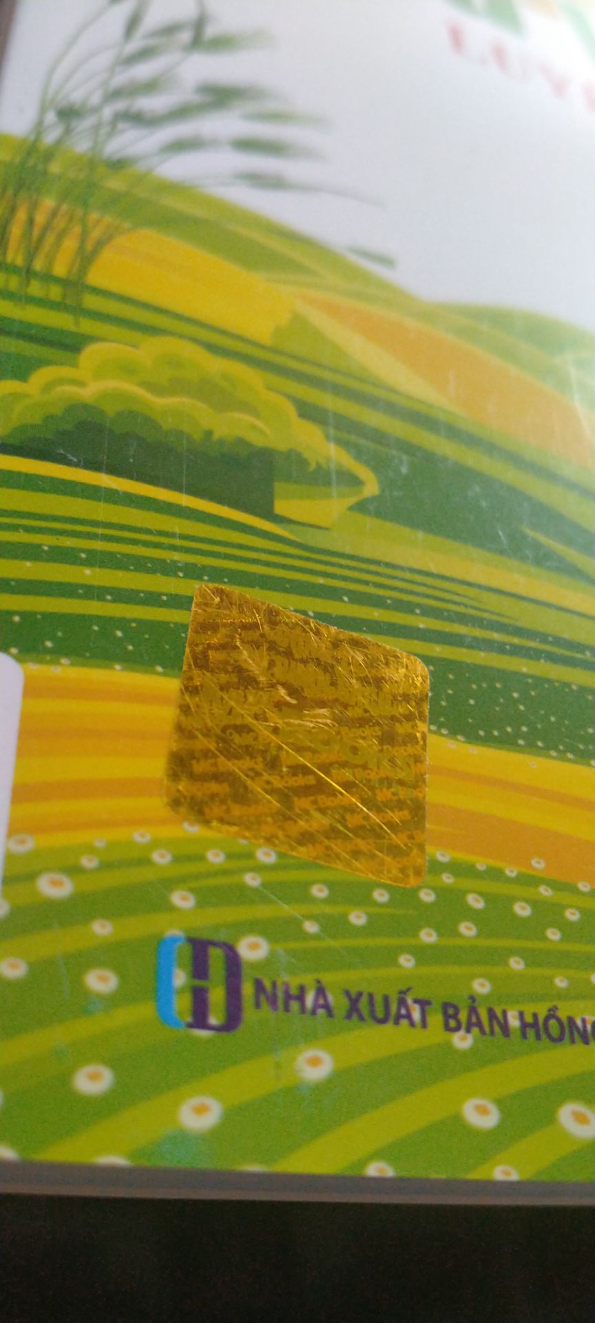 Mua hàng sale nên cảm thấy rất là ưng luôn á, thật ra quyển này thì tui không cần lắm nhưng mà tui có quyển 1 rồi nên mua luôn quyển 2 cho trọn bộ. Với giá là 42.000 VND, một cái giá quá là hời luôn á không còn gì hời hơn, quyển 1 tui mua ở ngoài nhà sách với giá là 1*** vnd á nên là thấy hơi tiếc, nếu biết có ngày tiki sale mạnh thế này thì đã để dành mua, nhưng mà cũng không sao tại dù gì lúc đó tui cũng cần hơn. Về chất lượng thì hmm tui thấy quyển sách này khá là ok nhưng mà tui rcm là nên mua quyển 1 thôi cũng đủ rồi nhé, quyển 2 tui thấy cũng không thật sự cần thiết cho lắm :)))) Có một vài trang giấy phía dưới vẫn chưa rạch hết nên hơi khó chịu, mong nhà sản xuất sẽ để ý hơn, tuy nhiên vẫn cho 5 sao nhéee. Hộp vận chuyển về thì móp méo nhưng mà sách bên trong vẫn ok không hề trầy xước nên là good.