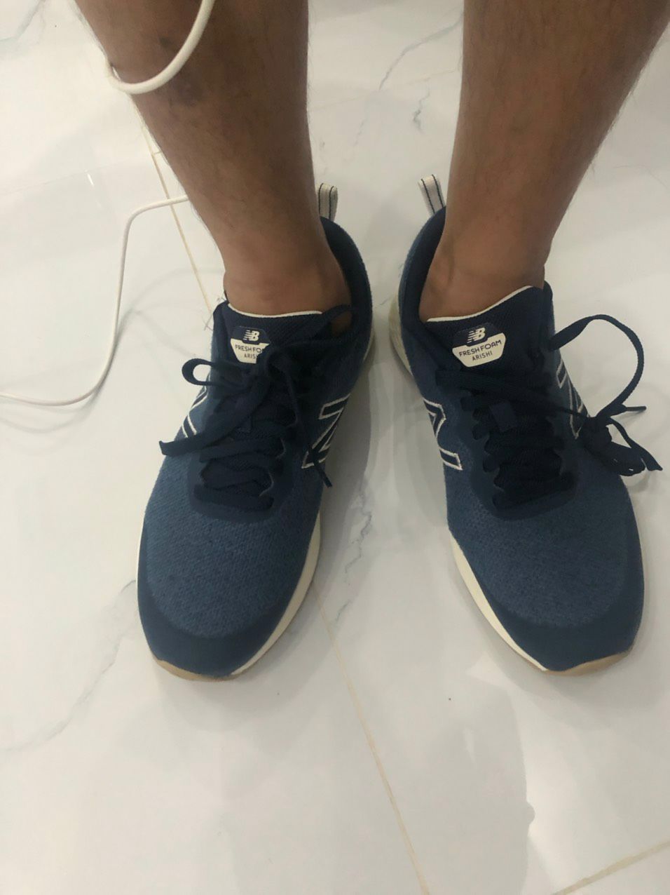 Đóng gói cẩn thận, giầy êm, độ nảy tốt.
Màu giày lên hình khá đẹp.