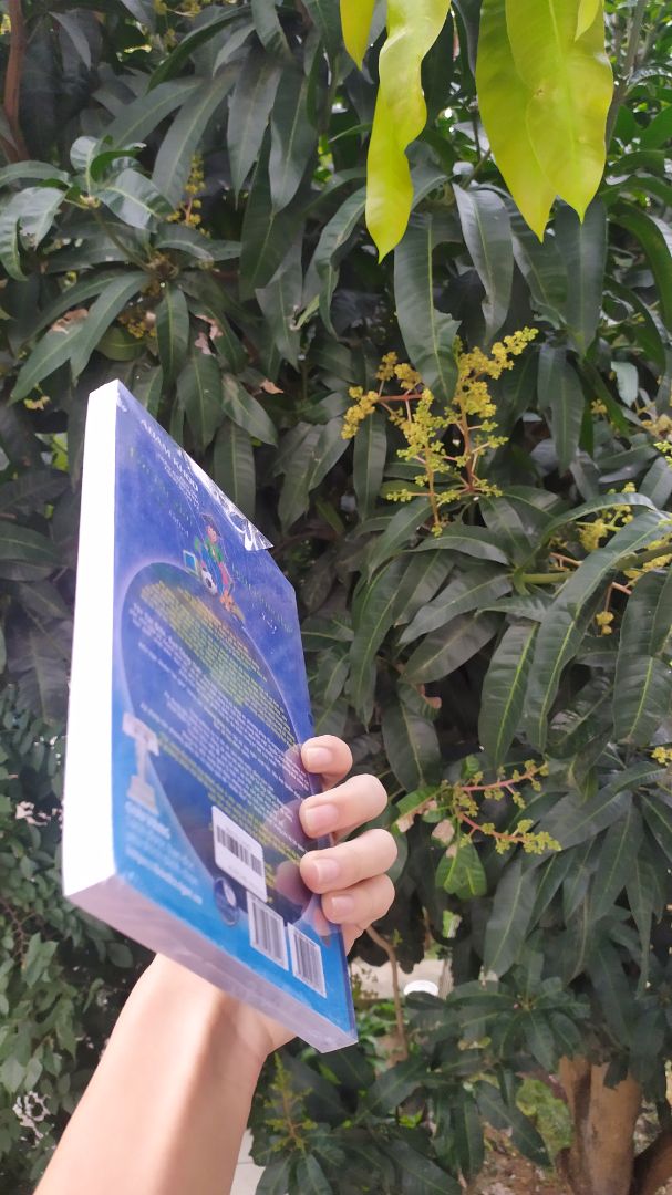 Đặt tối hôm trước sáng hôm sau có luôn , Perfect , sách chính hãng giá rẻ . Perfect , mua nhiều lần rồi và cũng vô cùng đánh giá cao cả về dịch vụ và chất lượng ạ