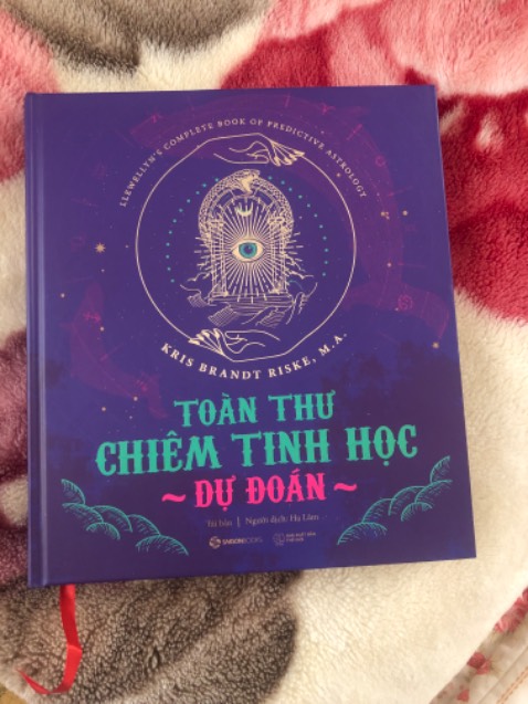 Sách hay, có bọc và rất đẹp nha :)))) giao hàng cx rất nhanh nữa