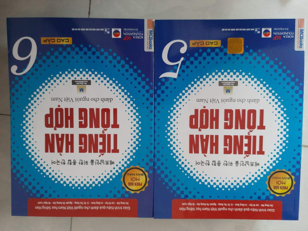 đợt sale 55% nên chốt luôn hết bộ, trước sau gì cũng phải học tới, sách mới, màu đẹp, tiki không làm bạn thất vọng