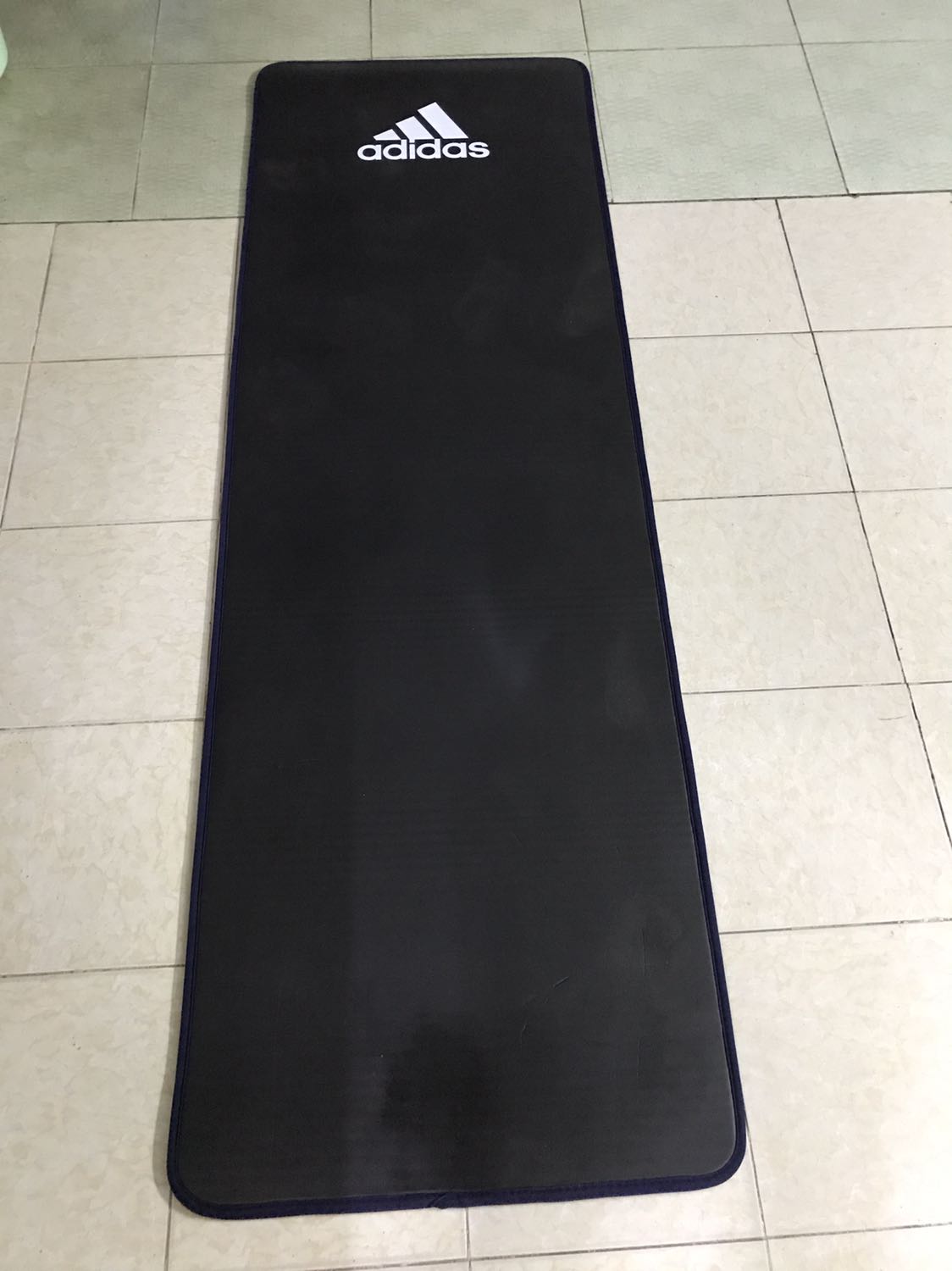 Thảm êm, ko có mùi hôi nhựa, không thấm mồ hôi, không lưu mùi.