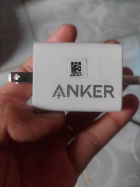 Sạc vô pin nhanh từ 25% lên 80% trong 30p. Qua 80% sạc chậm lại . Sp chất lượng. Đáng tiền