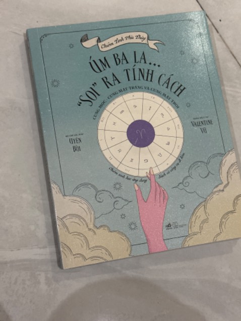 Mới đọc đc vài trang đầu, nội dung hay dễ hỉu, màu săc thiết kế đẹp, chất liệu giấy ok. Rất mong chờ đọc những nội dung tt
