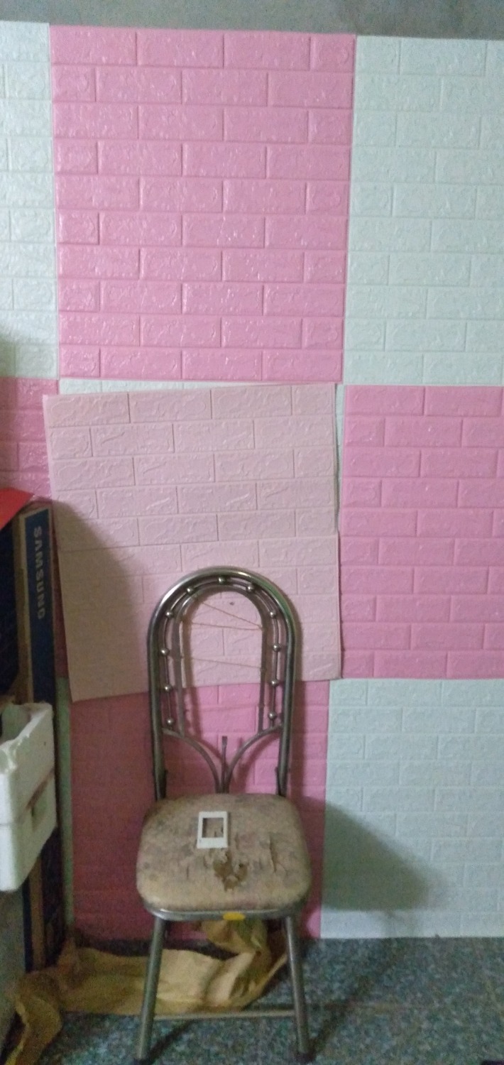 Ngày 29/5/2019 Tôi có đặt đơn hàng số #978026518 gồ Bộ 10 Miếng Xốp Dán Tường 3D Chịu lực, chống nước, chống ẩm mốc 70x77cm DT26 MÀU TRẮNG VÀ HỒNG, đơn hàng này giao ok.
Tôi thấy hàng tốt nên tiếp tục đặt mua vào ngày 15/6/2019 với đơn hàng số #790694682 cũng là Bộ 10 Miếng Xốp Dán Tường 3D Chịu lực, chống nước, chống ẩm mốc 70x77cm DT26 GỒM 1 BỘ MÀU TRẮNG VÀ 2 BỘ MÀU HỒNG VÀ 2 BỘ MÀU XANH LÁ CÂY, nhưng bộ màu hồng lần này màu lạc nhạt  (lợt ) hơn lần trước, dán tiếp vào tường thì không hợp màu.
yêu cầu shop đổi lại 2 bộ màu hồng.