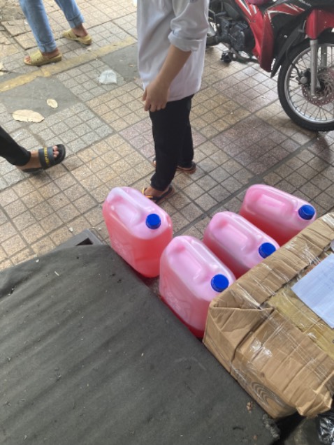 Trong kính, dễ sử dụng, giao hàng nhanh. Can to quá không biết khi nào mới mua lại Trong kính, dễ sử dụng, giao hàng nhanh. Can to quá không biết khi nào mới mua lại