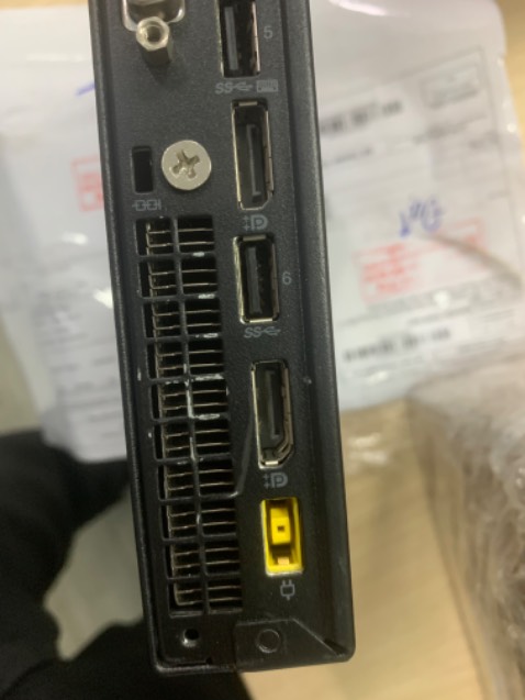 Mọi thứ đều ổn, đang trong quá trình trải nghiệm, hi vọng không có gì bất thường. Thân máy có phần tróc sơn như trong ảnh, wifi không phải angten như mô tả mà là dạng usb không biết loại nào tốt hơn. Đóng gói sản phẩm chắc chắn, giao hàng nhanh.