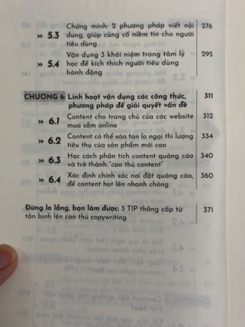 Tiki giao hàng siêu nhanh, được mã giảm giá nên khi nào mua cũng rẻ. Mua sách online thì nghĩ ngay đến Tiki Tranding không sợ sách giả nạ. Có mua gói bao sách nên không sợ sách bị dính bẩn.